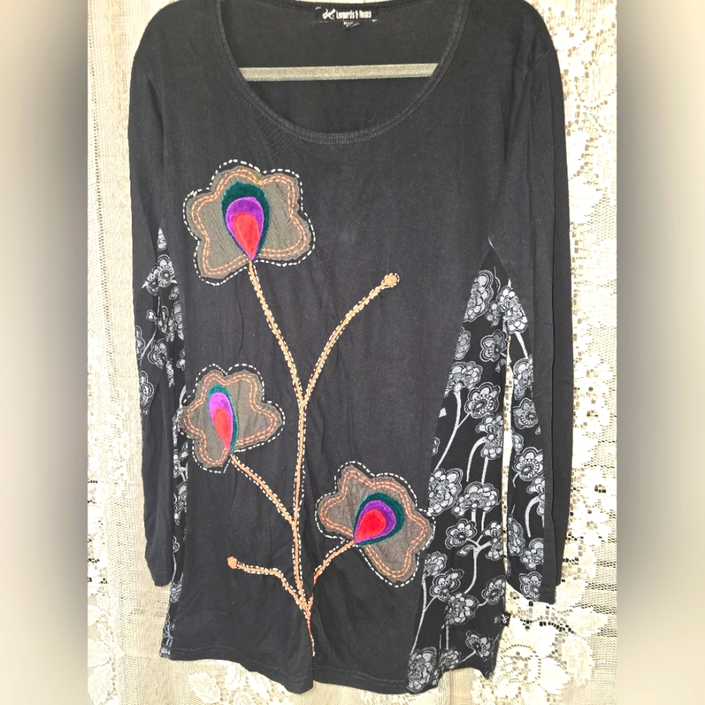 Leopards & Roses, Women's Black Floral Embroidered Top Tunic, Large